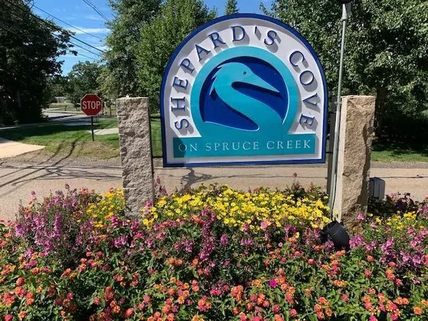 100 Shepards Cove RD #H207, Kittery, ME 03904