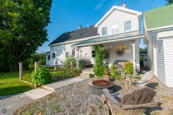 430 Front ST, Richmond, ME 04357