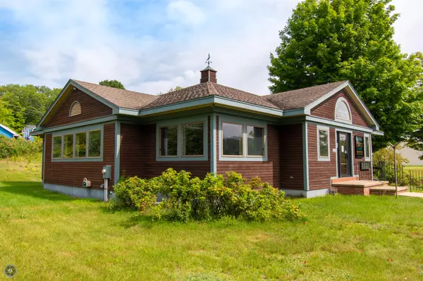 Mexico, ME 04257,225 River RD