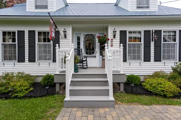 Madawaska, ME 04756,81 Starbarn RD