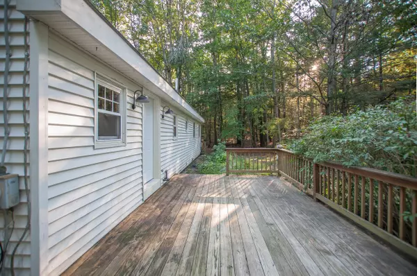 New Gloucester, ME 04260,287 N Pownal RD