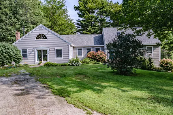 27 Rangdale RD, Durham, ME 04222