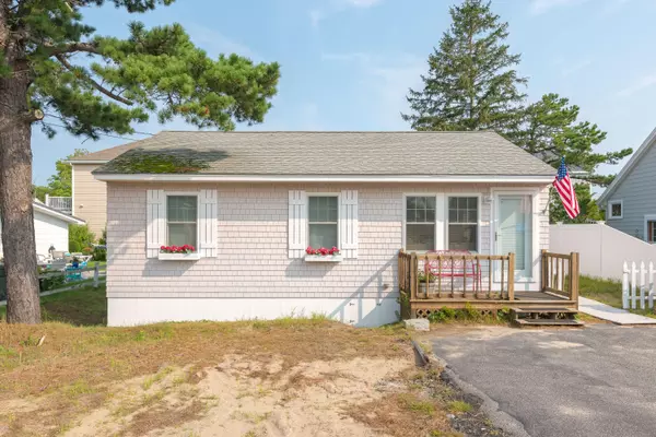 18 King AVE, Saco, ME 04072