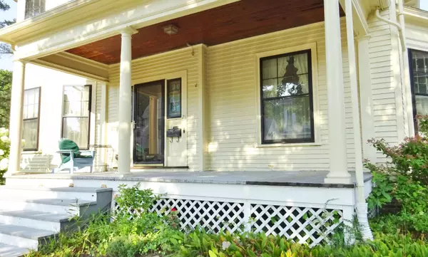 Bangor, ME 04401,21 Forest AVE