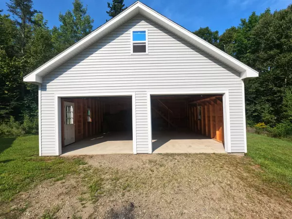 Warren, ME 04864,57 Cash LN