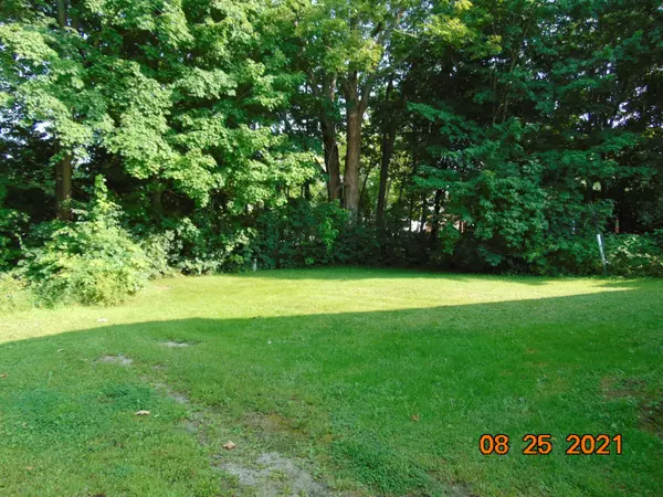 Richmond, ME 04357,6 Center ST