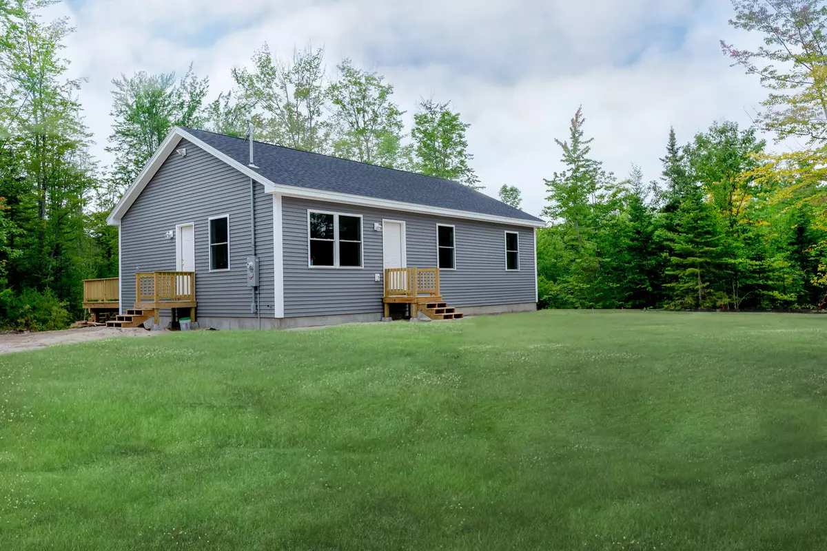 Poland, ME 04274,18 Knoll RD