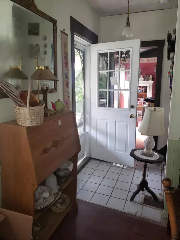 Livermore Falls, ME 04254,12 Munsey AVE