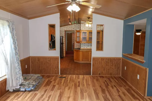 Mexico, ME 04257,187 Swift River RD