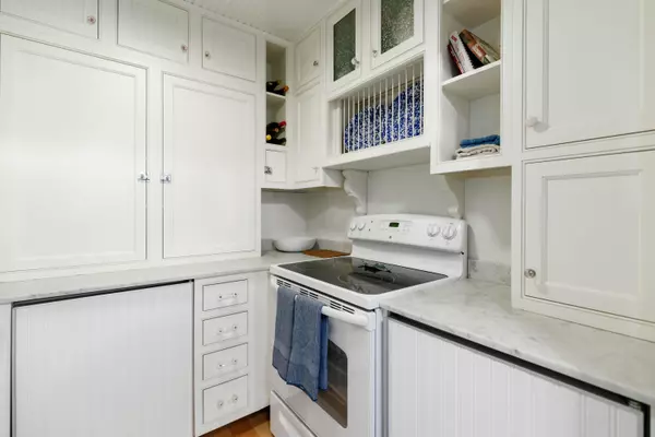 South Portland, ME 04106,148 Breakwater DR #814