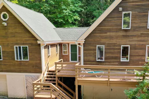 Freeport, ME 04032,2 Harbor Ridge RD