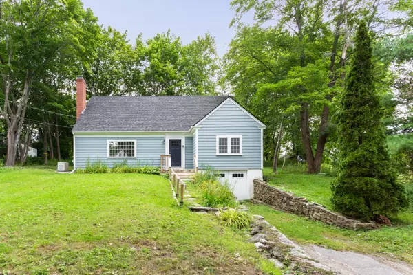 7 Pump ST, Newcastle, ME 04553