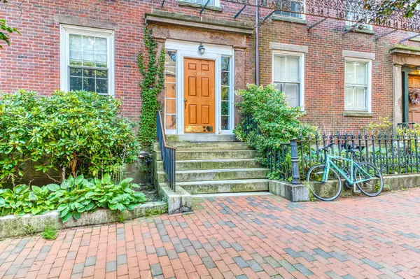 108 Park ST #4, Portland, ME 04101