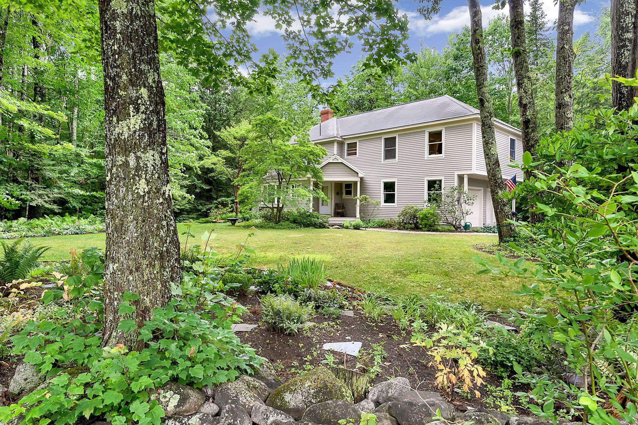 29 Lakeside DR, Falmouth, ME 04105