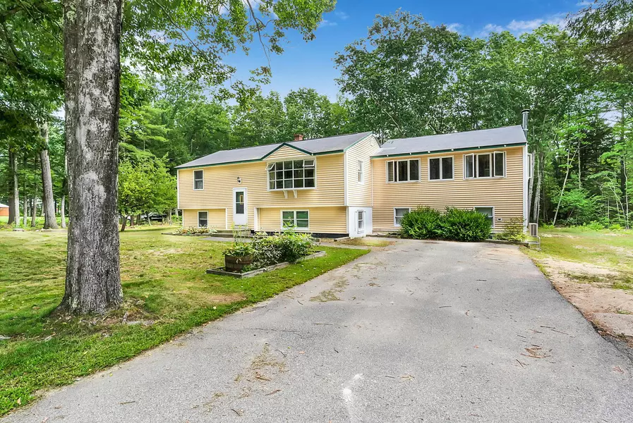 6 Blue Jay LN, Lyman, ME 04002