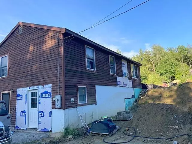 8 Sugar Hill DR, Chesterville, ME 04938