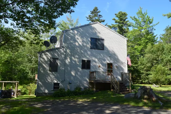 154 Toddy Pond RD, Surry, ME 04684