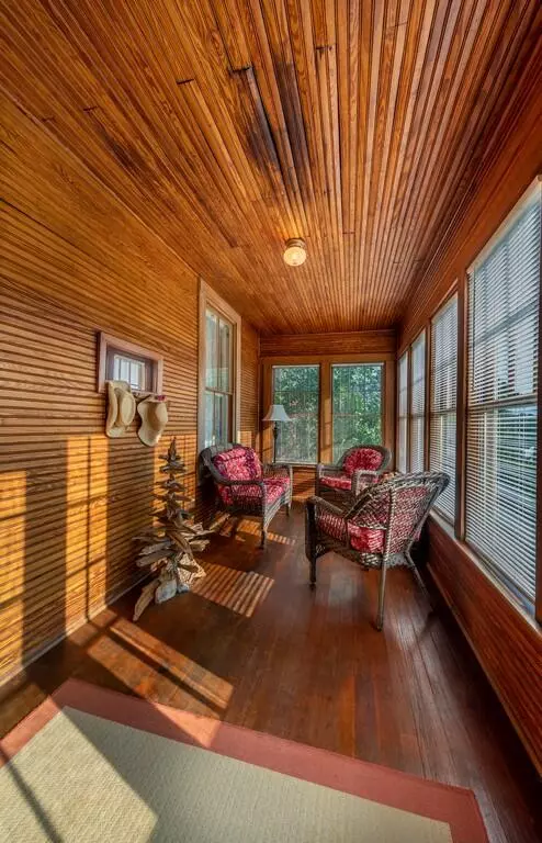 Bangor, ME 04401,28 Newbury ST