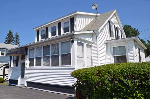 Lewiston, ME 04240,8 Barrows ST