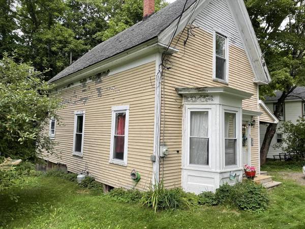 92 Water ST, Monson, ME 04464