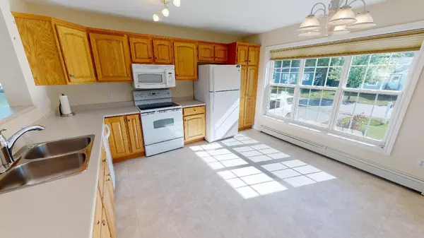 Bangor, ME 04401,45 Starling DR