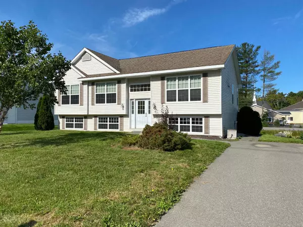 Bangor, ME 04401,45 Starling DR