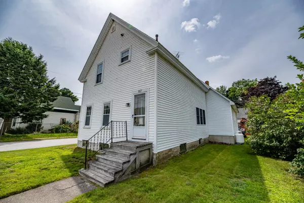 Gardiner, ME 04345,667 River AVE