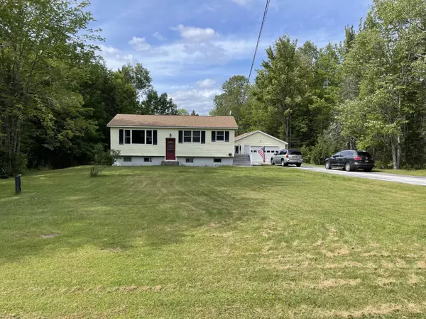 Holden, ME 04429,860 Eastern AVE