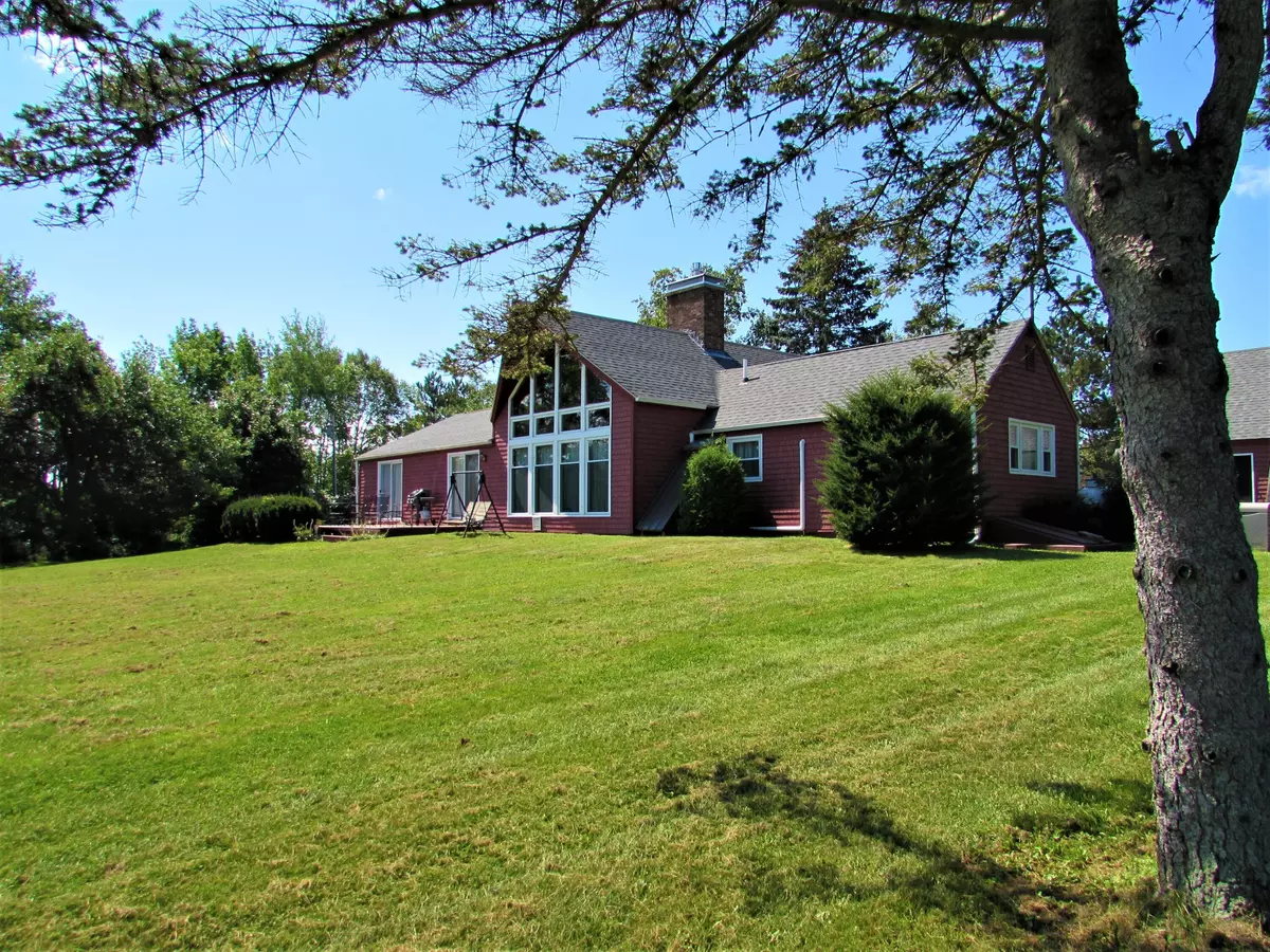 Newport, ME 04953,181 Libby Hill RD