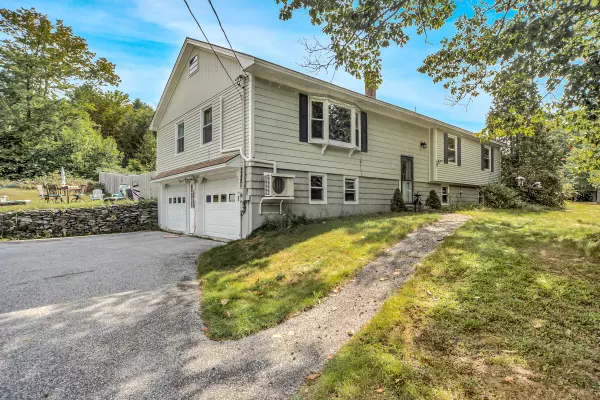 42 Lane RD, Poland, ME 04274