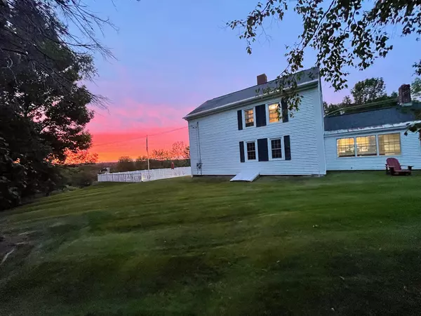 Brewer, ME 04412,44 Tibbetts ST