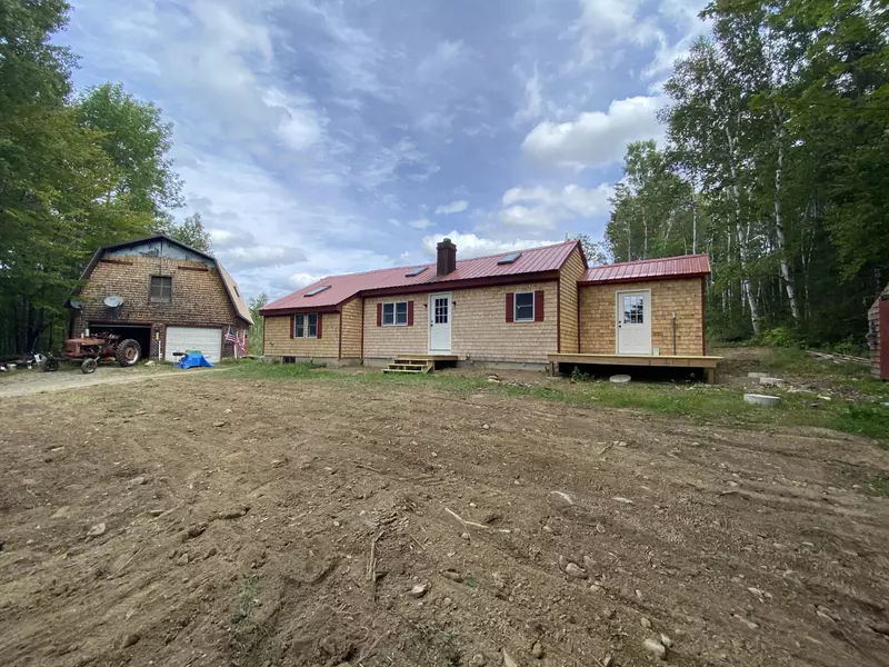 895 Osgood RD, Carroll Plt, ME 04487