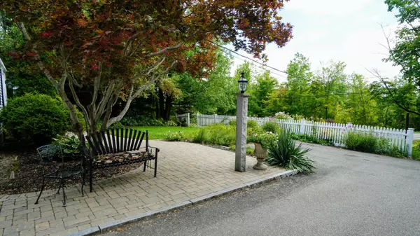 Waterville, ME 04901,14 Ridge RD