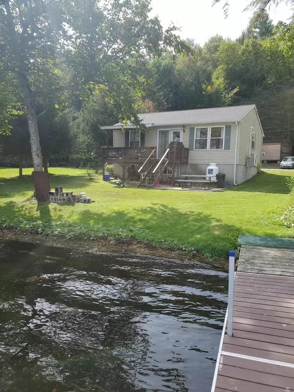 77 Pleasant Point RD, Vassalboro, ME 04989