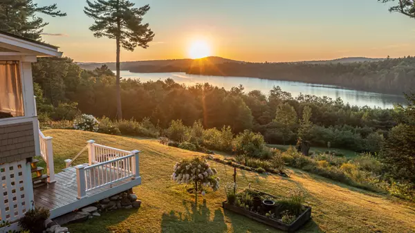 35 Lake St George TER, Liberty, ME 04949