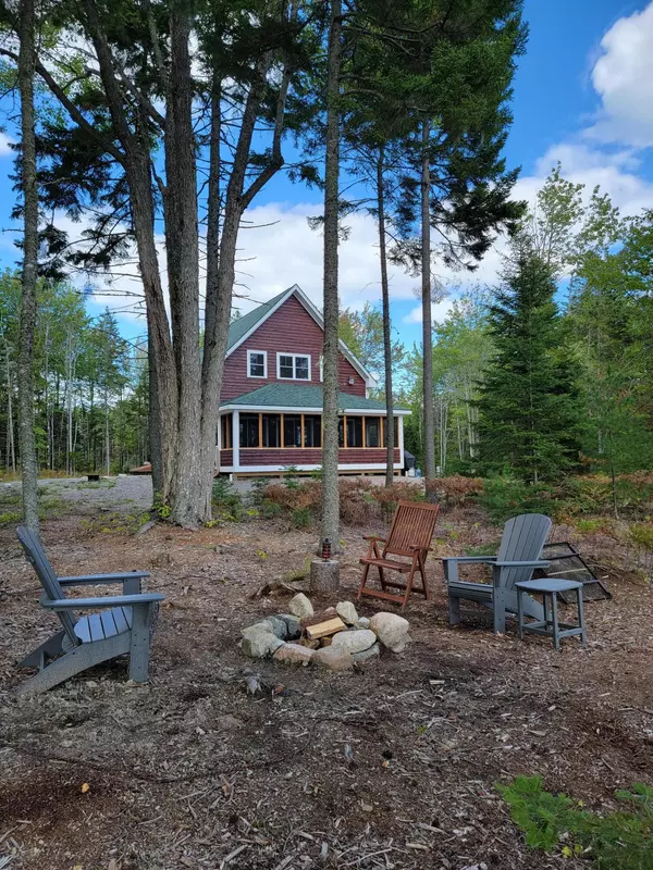 49 Sandpiper Shores RD, Gouldsboro, ME 04607