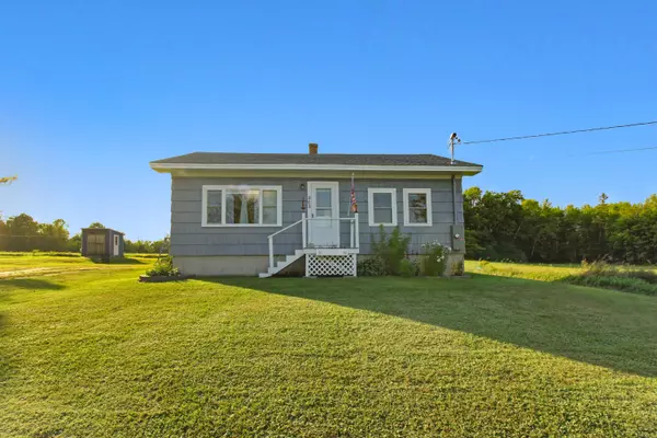 963 Hudson Hill RD, Hudson, ME 04449