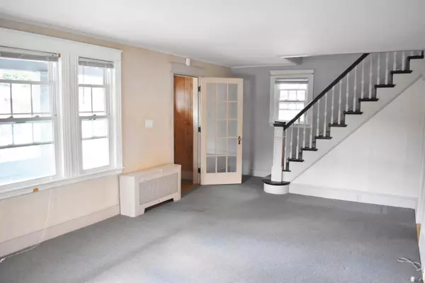 South Portland, ME 04106,432 Cottage RD