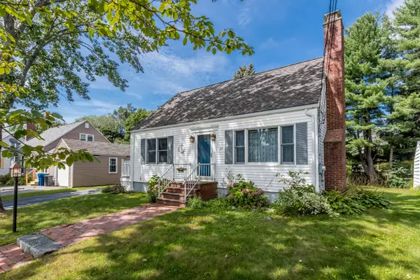 63 W Commonwealth DR, Portland, ME 04103