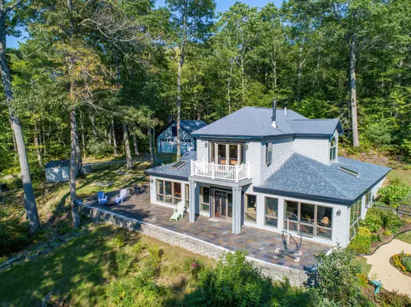 112 John W Nute RD, Penobscot, ME 04476