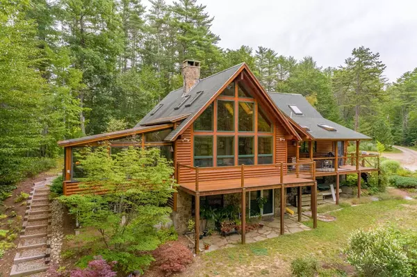 546 Webbs Mills RD, Raymond, ME 04071