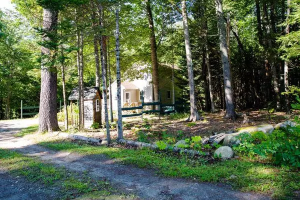 Sidney, ME 04330,53 Sunflower LN