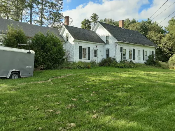 116 Vigue RD, Whitefield, ME 04353