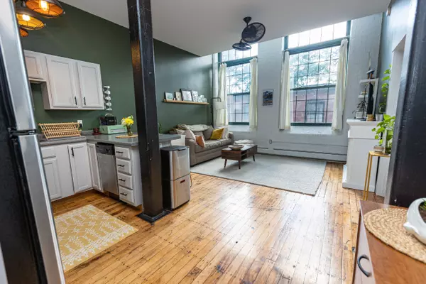 30 Lincoln ST #108, Westbrook, ME 04092