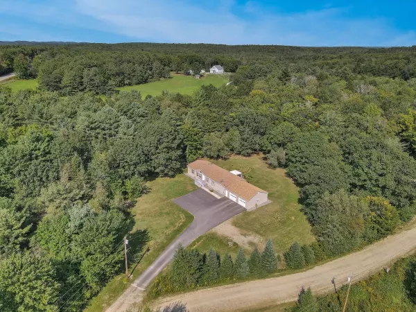 Topsham, ME 04086,28 Genthner WAY