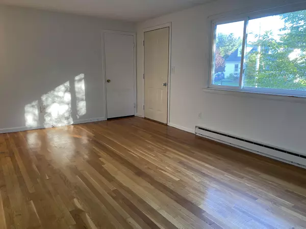 Portland, ME 04103,93 Dorothy ST