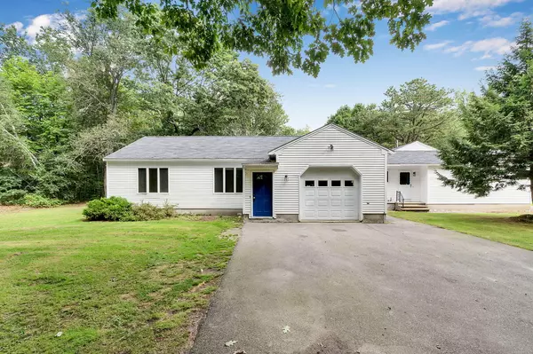 55 Blueberry LN, Gray, ME 04039