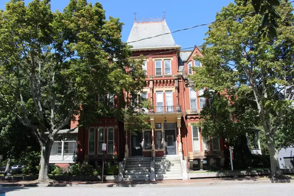 117 Pine ST #5, Portland, ME 04102