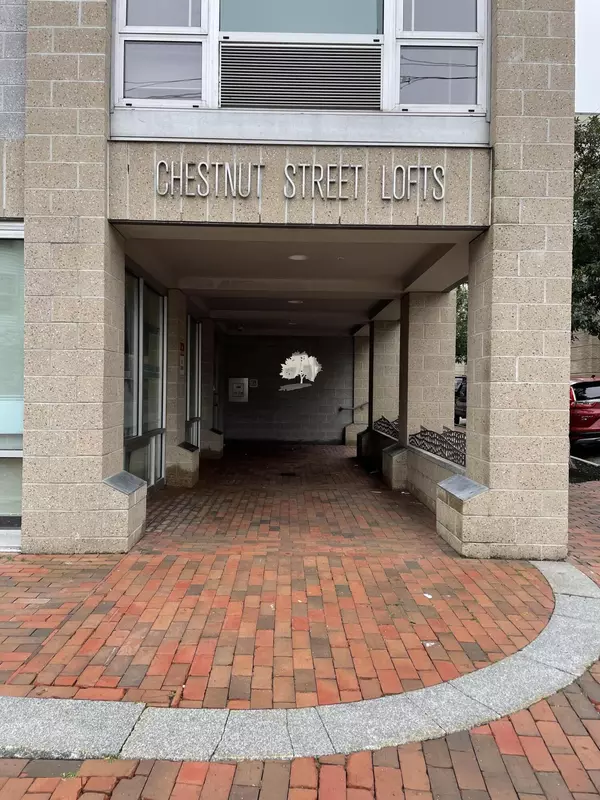 Portland, ME 04101,21 Chestnut ST #404