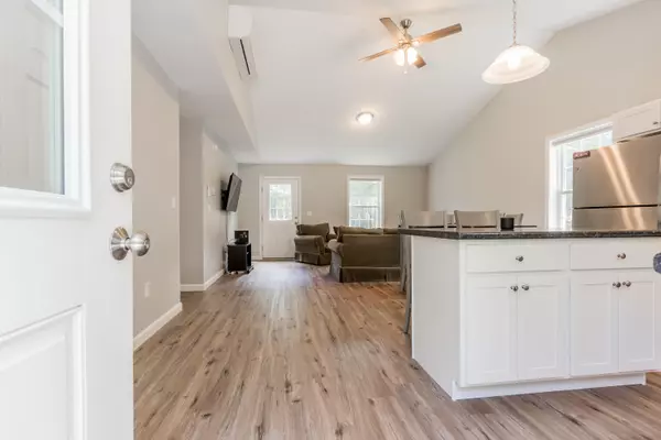 Mechanic Falls, ME 04256,45 Olde Birch LN